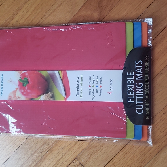 Durable / flexible cutting boards - Picture 2 of 2